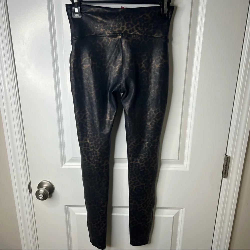 SPANX Leopard Faux Leather Leggings - Picture 3 of 7